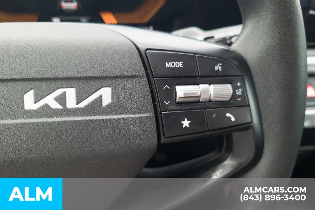 Used 2025 Kia K4 FWD image 10