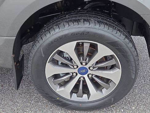 Used 2019 Ford F150 XL w/ Equipment Group 101A Mid AWD/4WD image 7