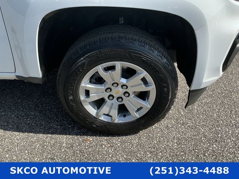 Used 2022 Chevrolet Colorado LT w/ Fleet Safety Package RWD image 9
