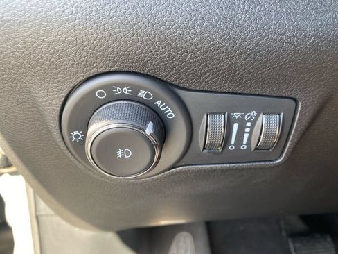 Used 2024 Jeep Compass Trailhawk AWD/4WD image 21