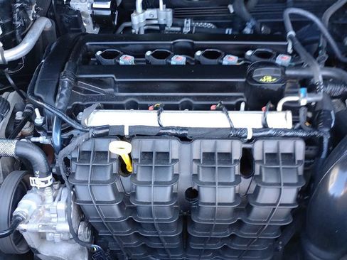 Used 2019 Dodge Journey SE FWD image 26