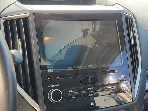 Used 2020 Subaru Crosstrek 2.0i Limited w/ Moonroof Package w/Navigation image 18