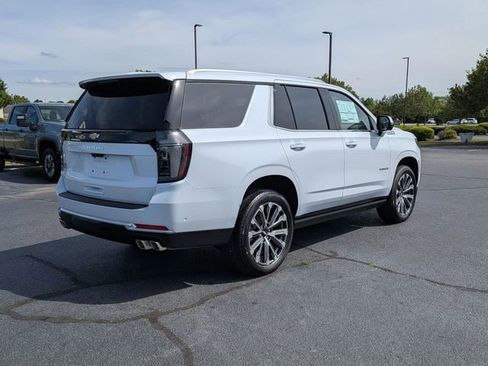 New 2026 Chevrolet Tahoe High Country AWD/4WD image 3