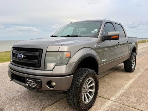 Used 2014 Ford F150 FX4 w/ Equipment Group 402A Luxury AWD/4WD image 1