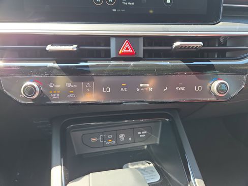 New 2026 Kia K5 GT-Line AWD/4WD image 21