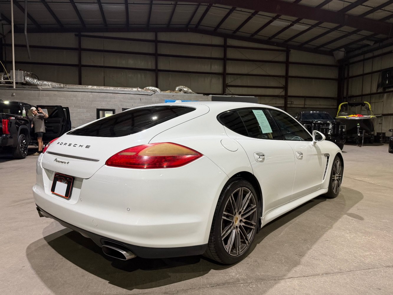 Used 2013 Porsche Panamera 4 image 5