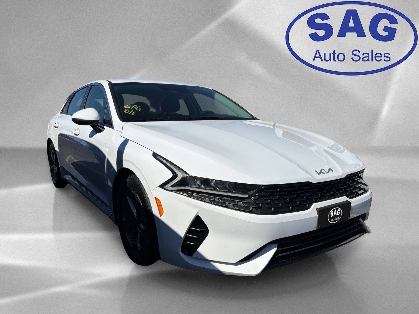 Used 2022 Kia K5 LXS FWD image 2