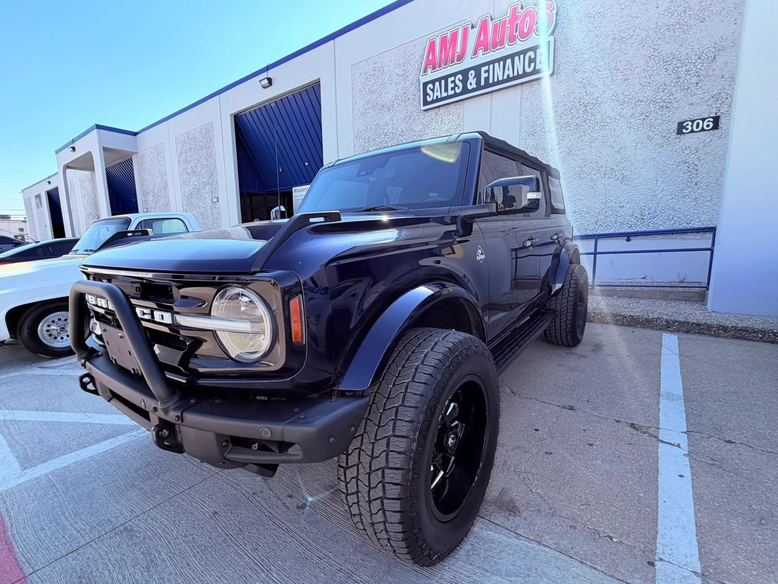 Used 2021 Ford Bronco Outer Banks AWD/4WD image 1