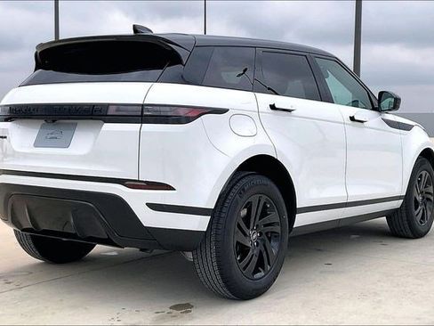 Used 2026 Land Rover Range Rover Evoque S image 2
