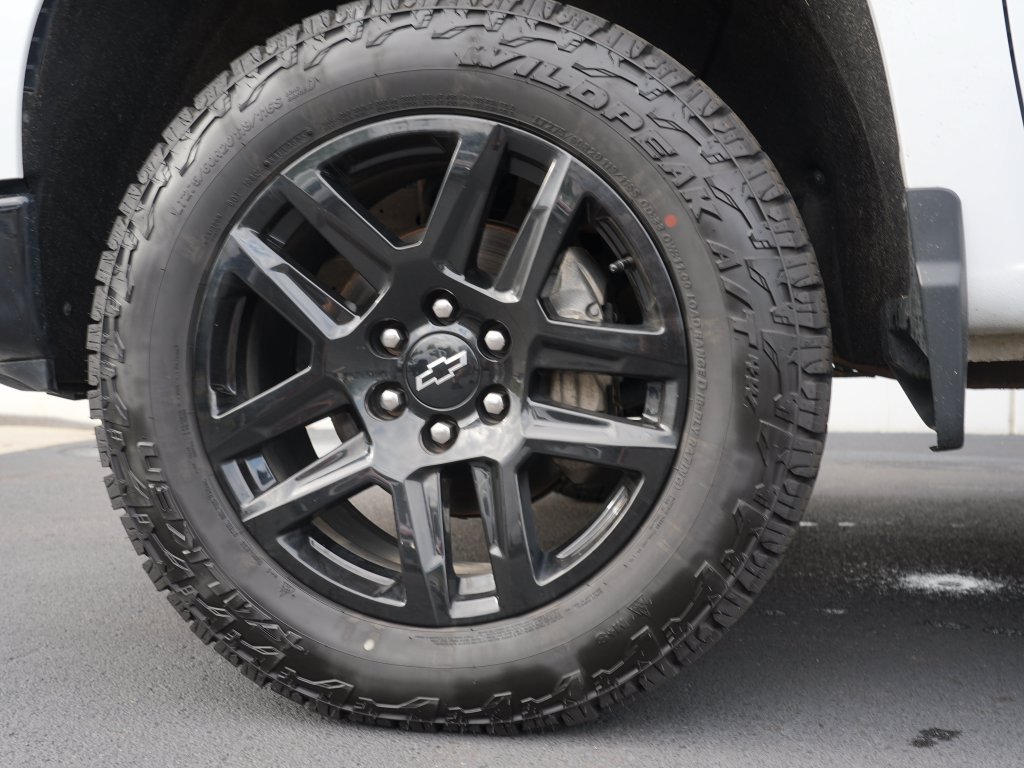 Certified 2024 Chevrolet Silverado 1500 LT Trail Boss w/ LT Trail Boss Premium Package AWD/4WD image 33