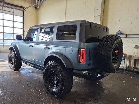 Used 2022 Ford Bronco Badlands AWD/4WD image 3