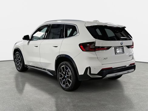 New 2026 BMW X1 xDrive28i w/ Technology Package image 7