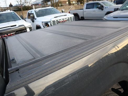 Used 2017 Ford F150 XLT w/ Equipment Group 302A Luxury image 6