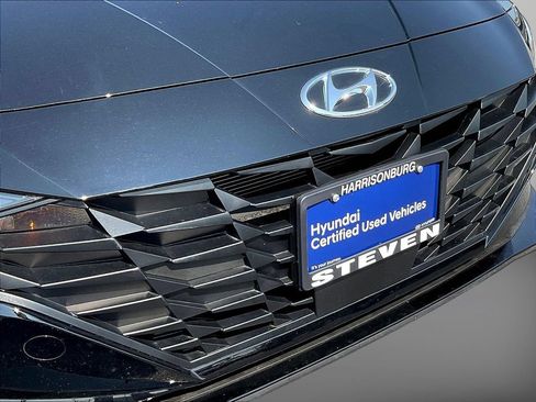 Certified 2023 Hyundai Elantra SEL w/ Convenience Package FWD image 28