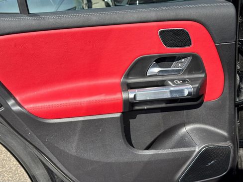 Used 2021 Mercedes-Benz GLB 35 AMG 4MATIC image 21