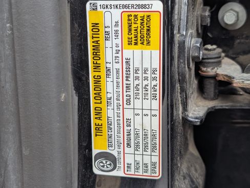Used 2014 GMC Yukon XL SLT RWD image 35