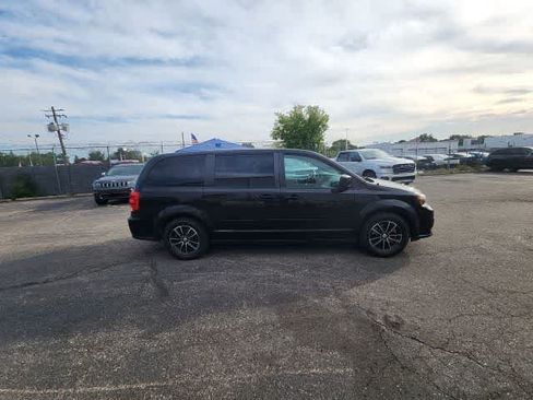 Used 2017 Dodge Grand Caravan GT FWD image 10