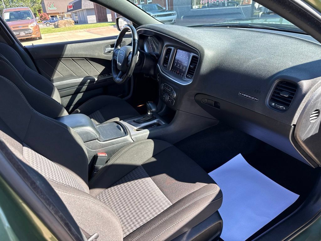 Used 2022 Dodge Charger R/T w/ Blacktop Package RWD image 41