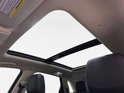 Used 2019 Cadillac XT5 Premium Luxury w/ Driver Assist Package image 30