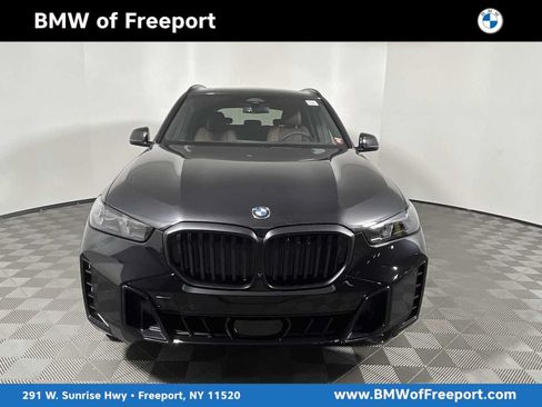 Used 2024 BMW X5 xDrive40i w/ M Sport Package AWD/4WD image 1