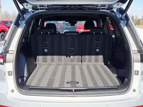 New 2026 Jeep Grand Cherokee Altitude image 14