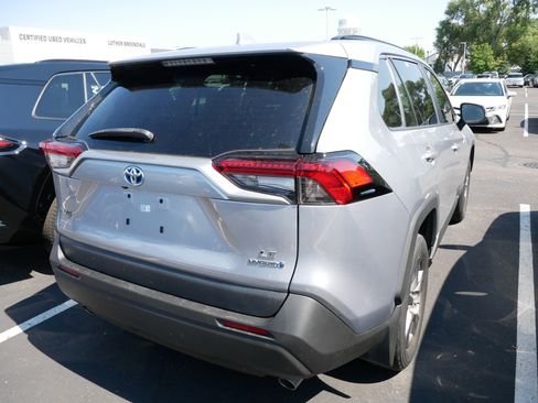 Certified 2024 Toyota RAV4 LE AWD/4WD image 6