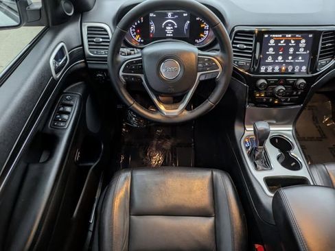 Used 2022 Jeep Grand Cherokee Limited image 13