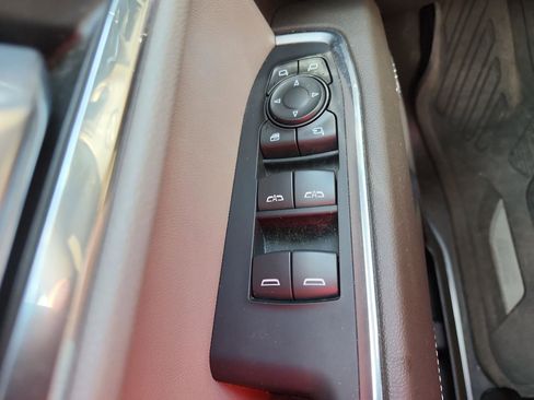 Certified 2022 GMC Sierra 1500 SLT w/ SLT Premium Plus Package image 24