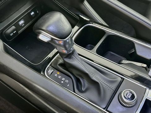Used 2025 Kia Telluride S FWD image 25