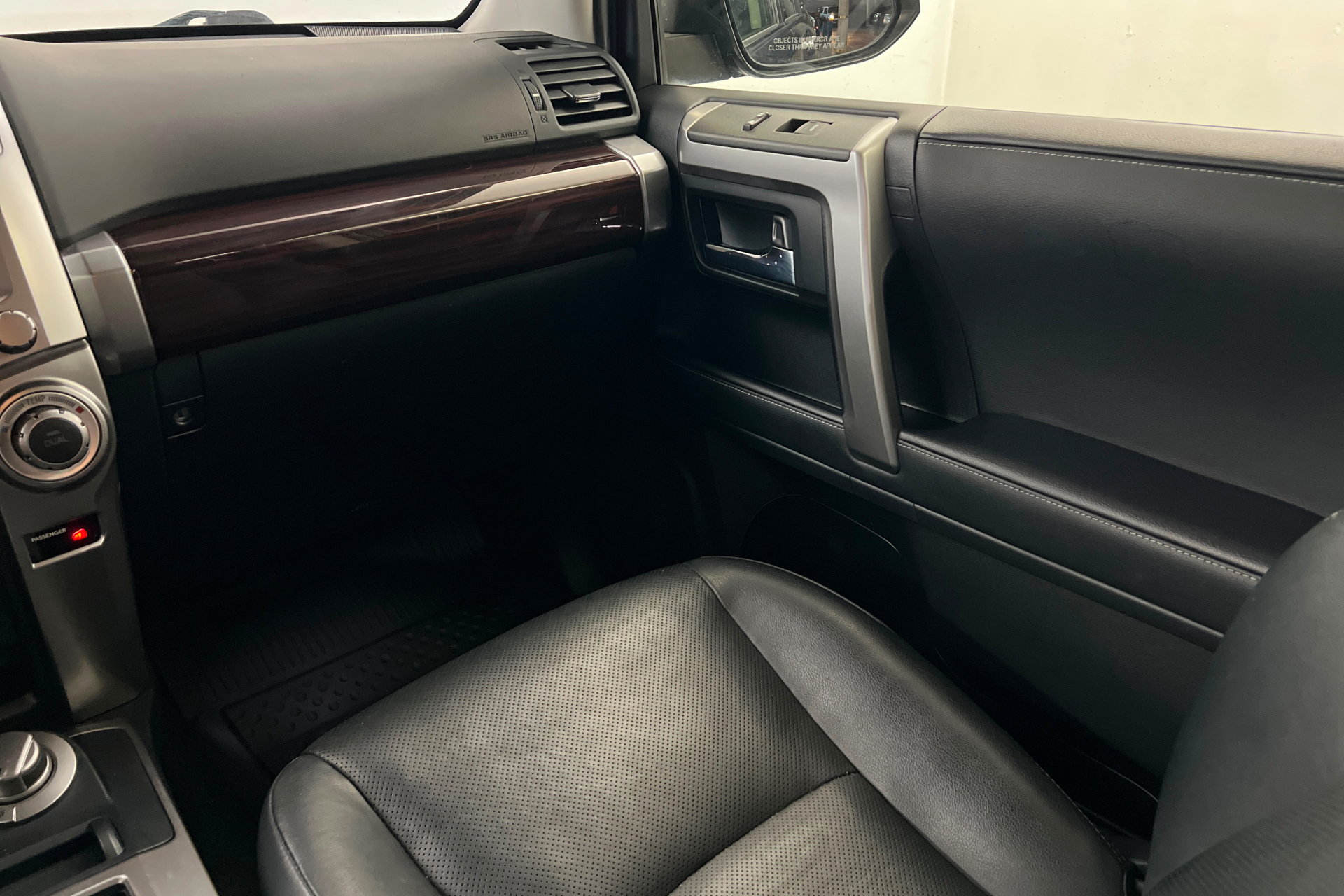 Used 2023 Toyota 4Runner Limited AWD/4WD image 11
