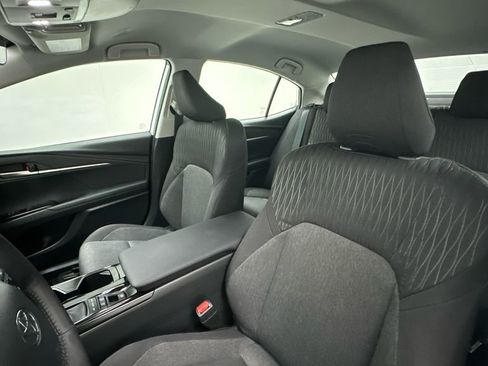 Used 2025 Toyota Camry LE w/ Convenience Package AWD/4WD image 9