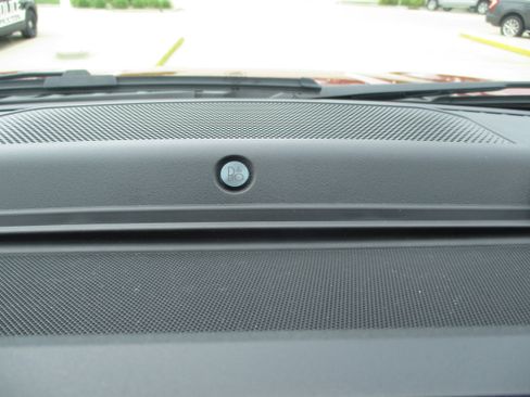 Used 2023 Ford F150 Lariat image 27