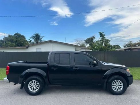 Used 2021 Nissan Frontier SV w/ SV Utility Package RWD image 3