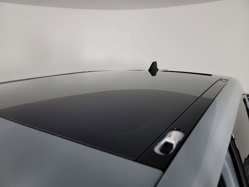 Used 2022 Rivian R1T Adventure image 13