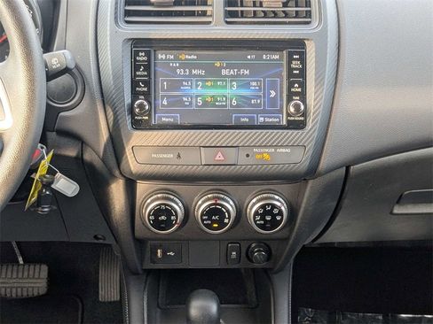 Used 2025 Mitsubishi Outlander Sport ES image 18