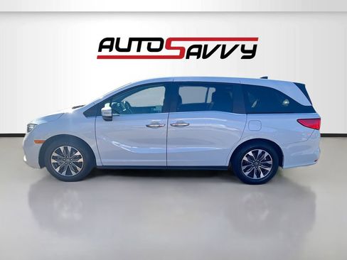 Used 2024 Honda Odyssey EX-L image 4