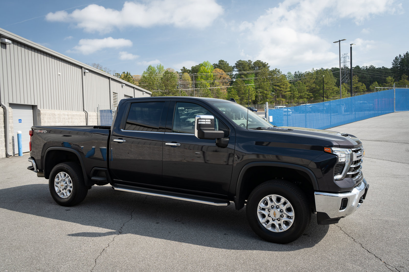 Used 2024 Chevrolet Silverado 2500 LTZ AWD/4WD image 12