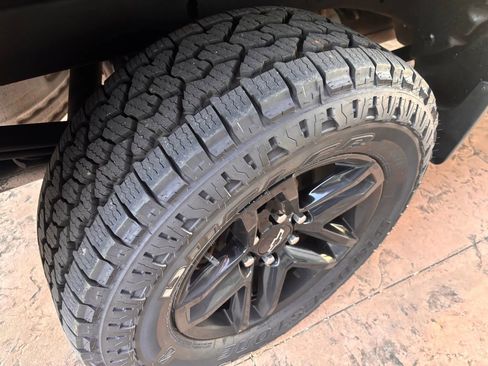 Used 2019 Chevrolet Silverado 1500 LT Trail Boss image 21