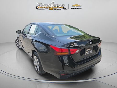 Used 2023 Nissan Altima 2.5 S FWD image 6