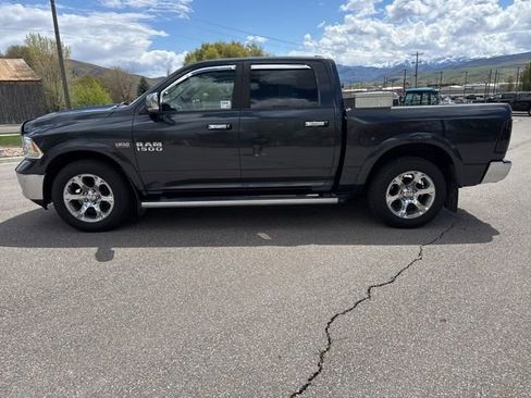 Used 2015 RAM 1500 Laramie AWD/4WD image 3