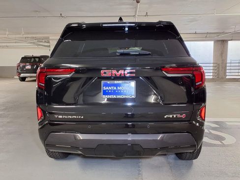 New 2026 GMC Terrain AT4 AWD/4WD image 9