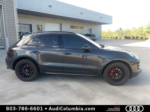 Used 2018 Porsche Macan Turbo image 1