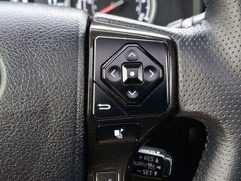 Used 2020 Toyota 4Runner TRD Off-Road Premium image 22