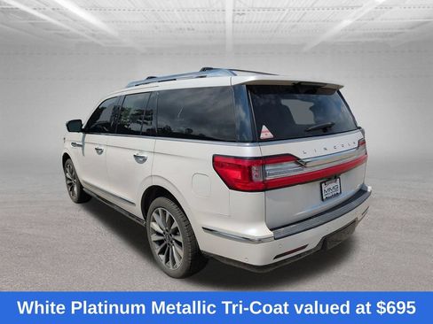 Used 2018 Lincoln Navigator Select w/ Technology Package RWD image 8