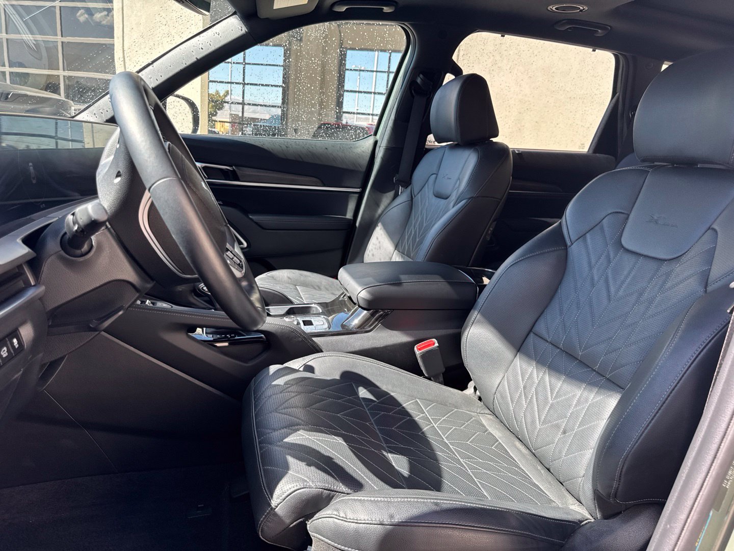 Used 2025 Kia Telluride SX X-Line AWD/4WD image 19