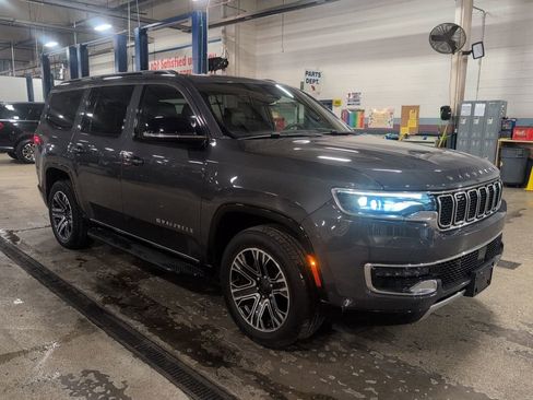 Used 2024 Jeep Wagoneer Series II w/ Flexible Seating Group image 3