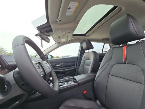 New 2026 Nissan Sentra SR image 7