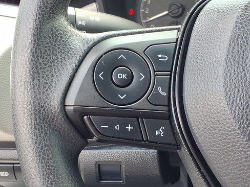 Used 2021 Toyota Corolla LE FWD image 11