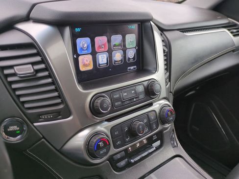 Used 2016 Chevrolet Suburban LTZ image 28