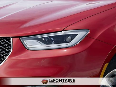 New 2026 Chrysler Pacifica Select AWD/4WD image 10